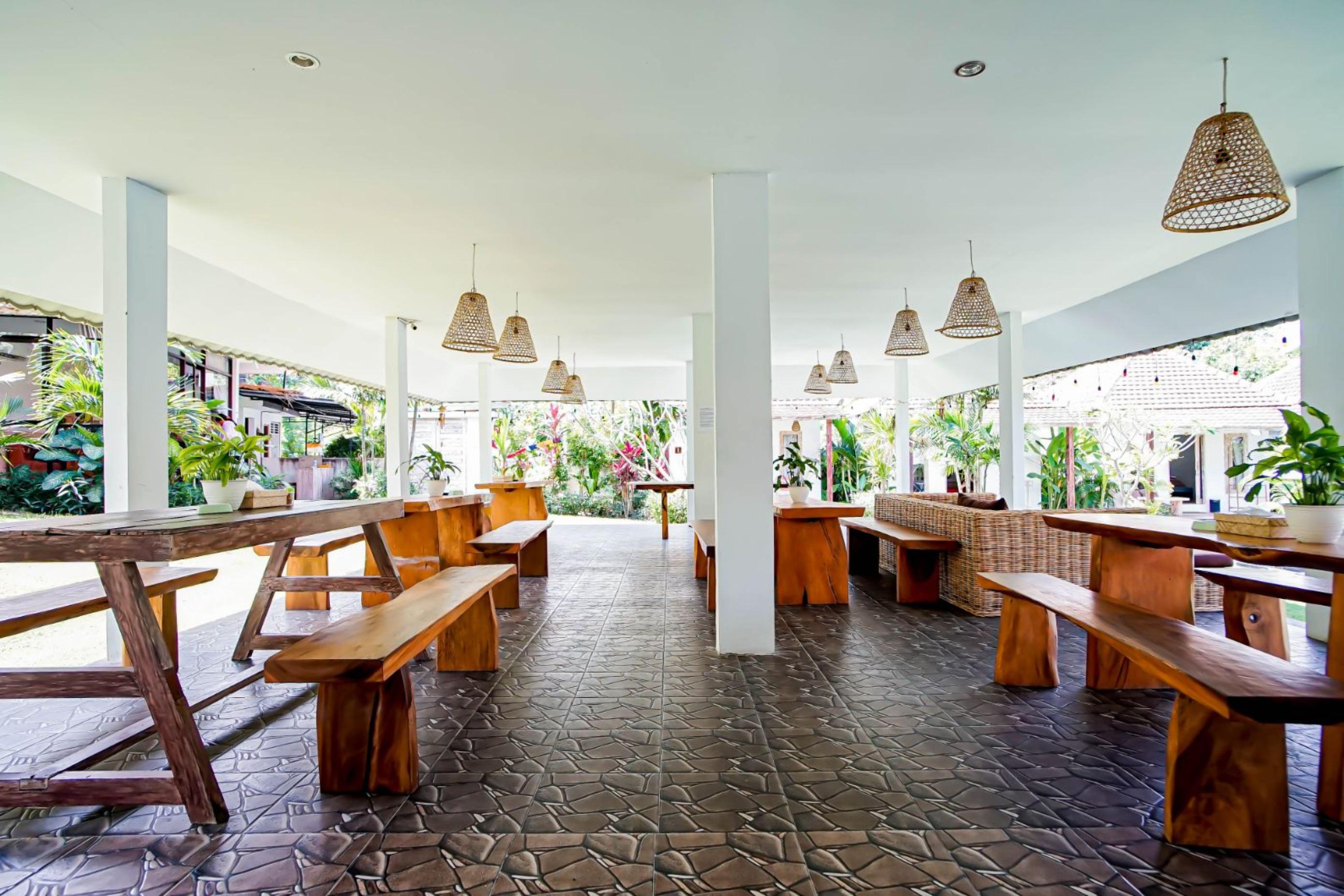 Agung Wiwin Homestay & Restaurant Mengwi Kültér fotó