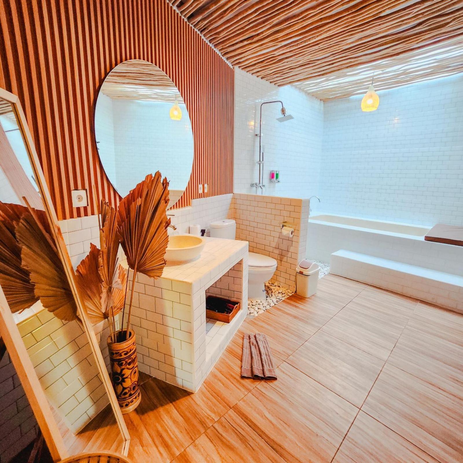 Agung Wiwin Homestay & Restaurant Mengwi Kültér fotó