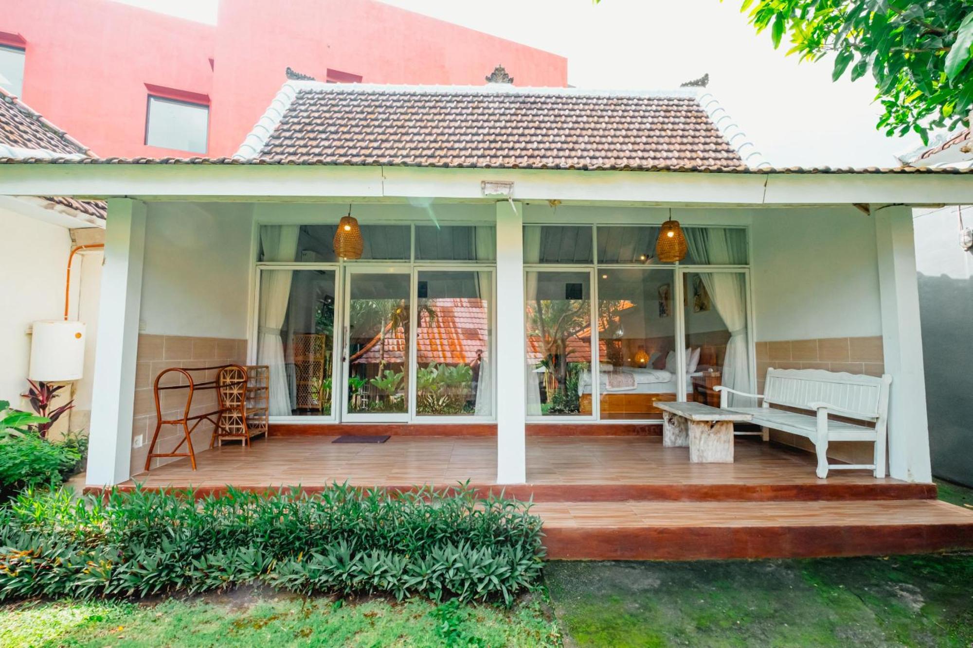 Agung Wiwin Homestay & Restaurant Mengwi Kültér fotó