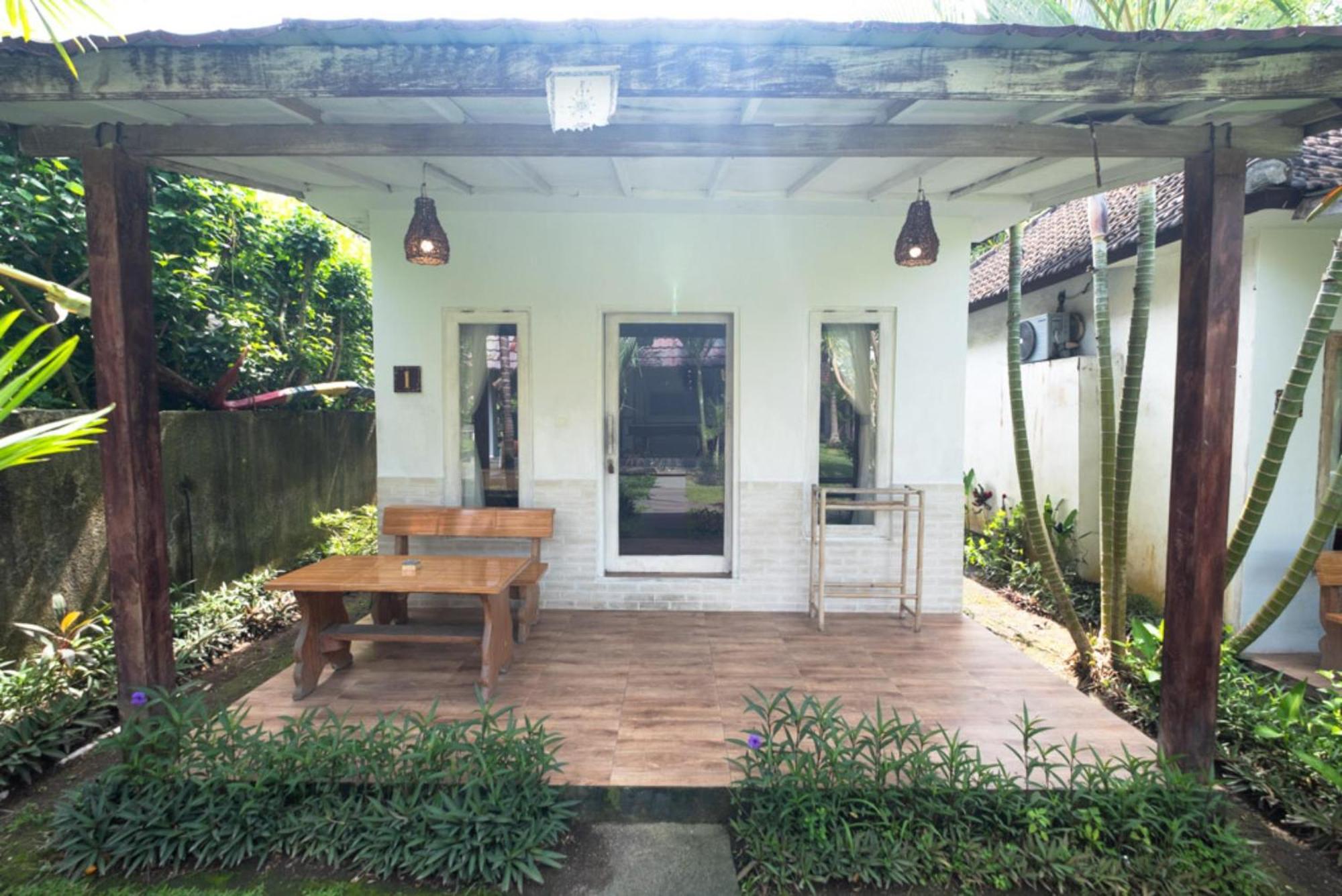 Agung Wiwin Homestay & Restaurant Mengwi Kültér fotó